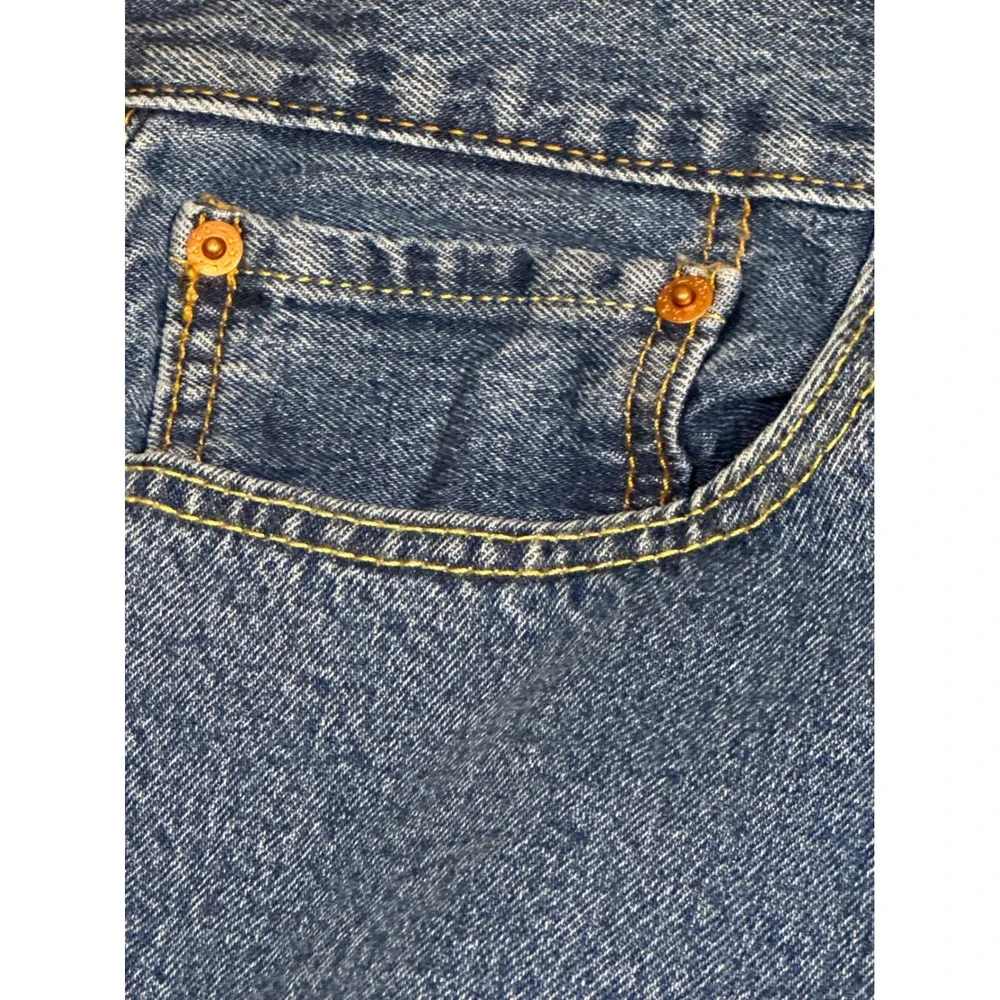 NWT Levi's 505 Regular Fit Jeans Mens 36x30 Medium Wash Straight Leg Denim